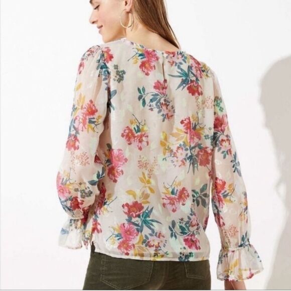 LOFT Floral Shimmer Blouse. Size Small - Picture 4 of 13